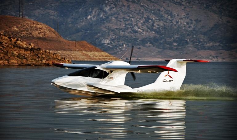 ICON A-5 A5 aircraft photograph