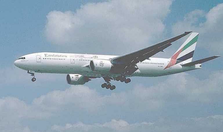 BOEING 777-200 BOEING 777-200ER B772 aircraft photograph