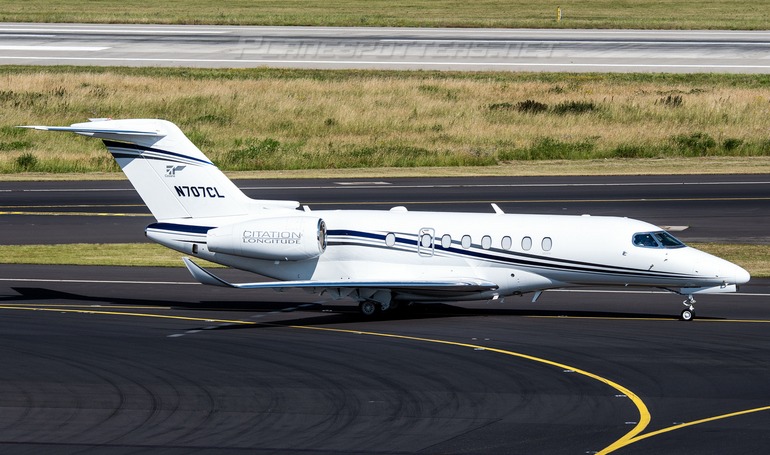 CESSNA 700 Citation Longitude C700 aircraft photograph