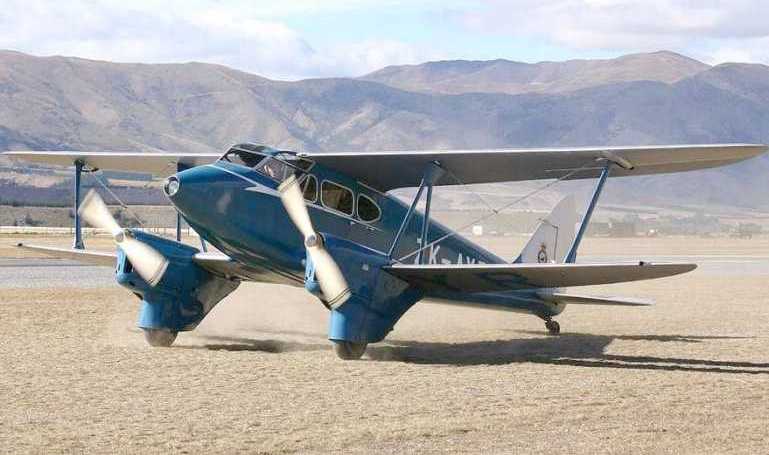 DE HAVILLAND DH-90 Dragonfly DH90 aircraft photograph