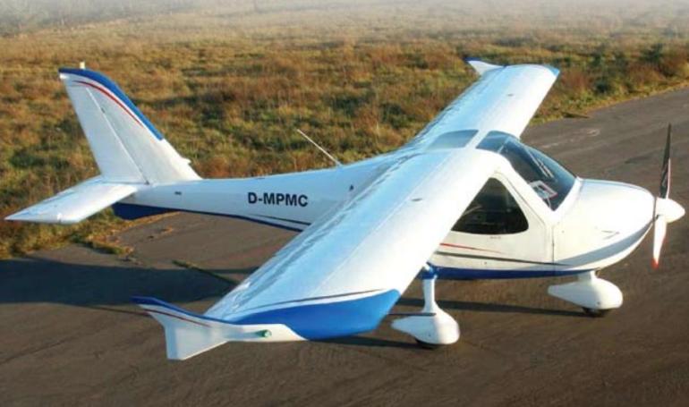 FLIGHT DESIGN MC FDMC aircraft photograph