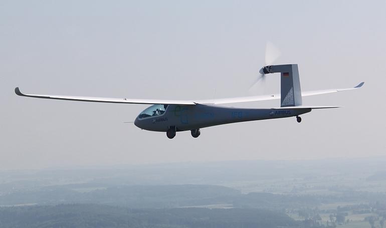 IFB E-Genius GENI aircraft photograph