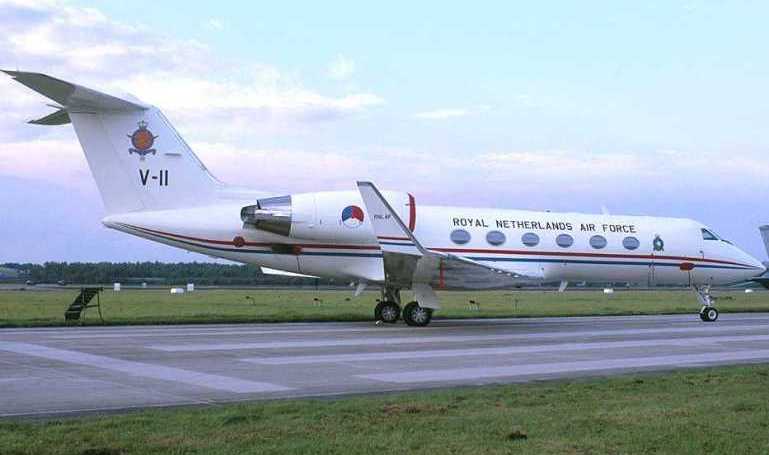 GULFSTREAM AEROSPACE C-20F Gulfstream 4 GULFSTREAM AEROSPACE C-20G Gulfstream 4 GULFSTREAM AEROSPACE C-20H Gulfstream 4 GULFSTREAM AEROSPACE G-4 Gulfstream 4 GULFSTREAM AEROSPACE G-4 Gulfstream 4SP GULFSTREAM AEROSPACE G-4 Gulfstream G300 GULFSTREAM AEROSPACE G-4 Gulfstream G350 GULFSTREAM AEROSPACE G-4 Gulfstream G400 GULFSTREAM AEROSPACE G-4 Gulfstream SRA-4 GULFSTREAM AEROSPACE G-4X Gulfstream G450 GULFSTREAM AEROSPACE S102 Gulfstream 4 GULFSTREAM AEROSPACE Tp102 Gulfstream 4 GULFSTREAM AEROSPACE U-4 Gulfstream 4 GLF4 aircraft photograph