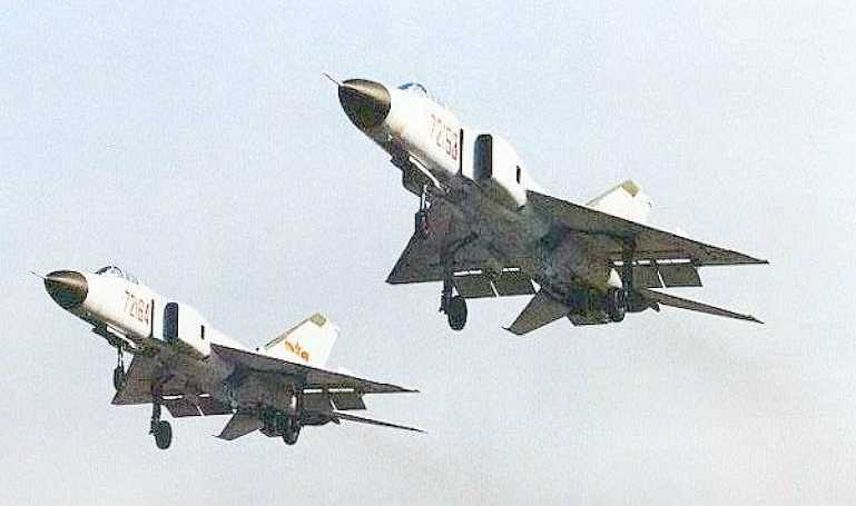 SHENYANG JZ-8 SHENYANG J-8A SHENYANG J-8E J8A aircraft photograph