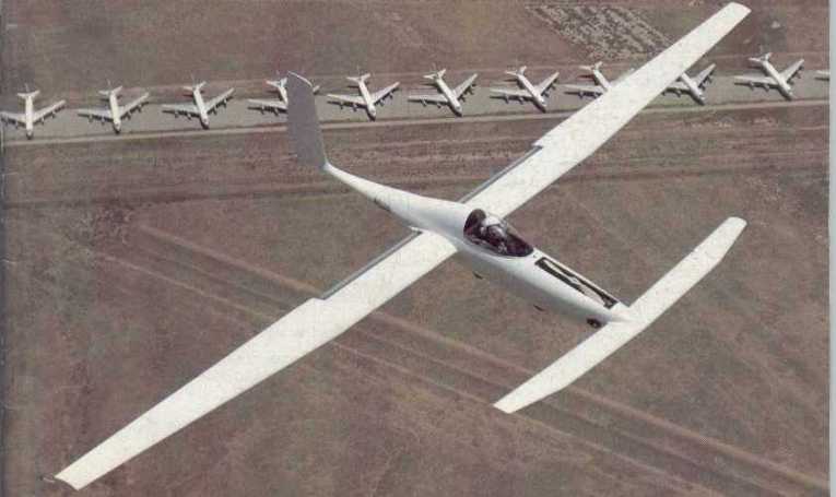 RUTAN 77 Solitaire SOLI aircraft photograph